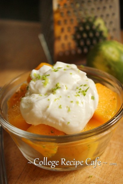 Sweet (and healthy) Greek yogurt dessert for #college!